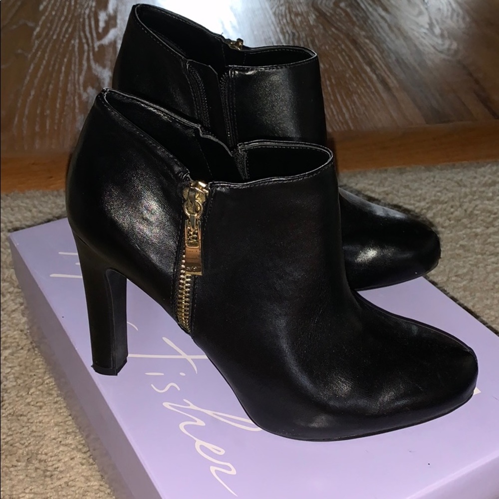 Marc fisher heel boots
